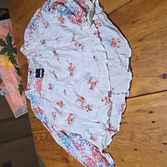 Nwt Lucky Brand Multicolor Floral Top Sz Xl - Picture 1 of 6
